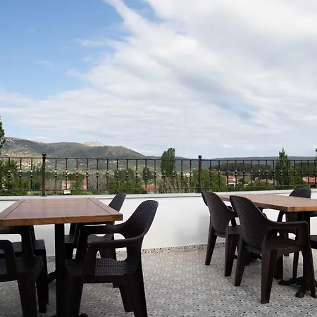 Elia Hotel