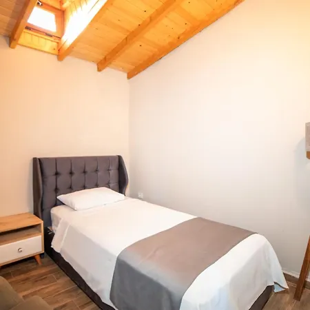 Otel Elia *